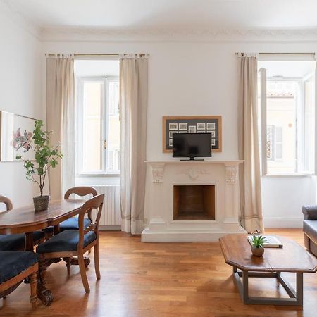 Iflat Elegant Apartment In 18Th Century Palace Rom Eksteriør billede