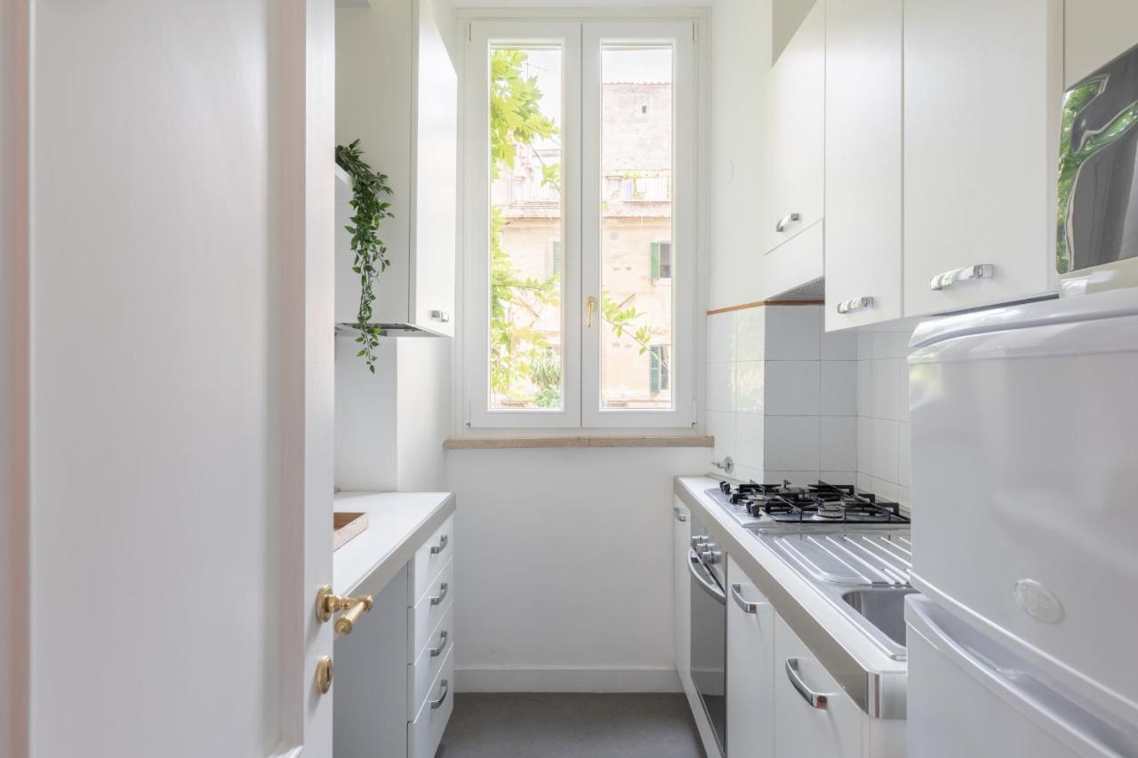 Iflat Elegant Apartment In 18Th Century Palace Rom Eksteriør billede